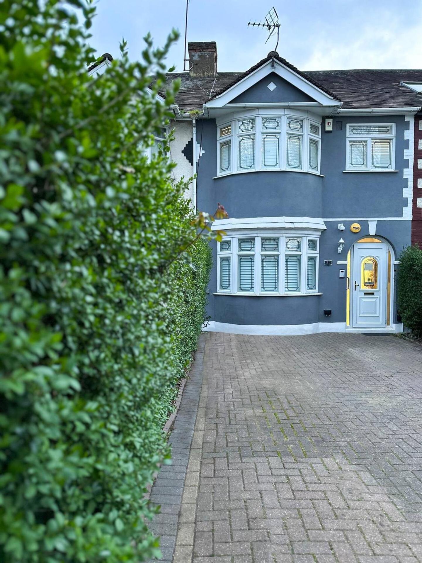 Cosy Contemporary - Brimsdown, Enfield