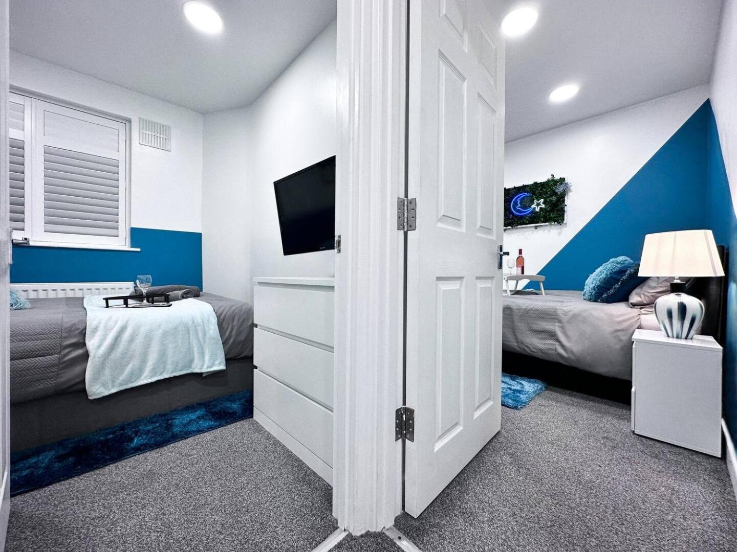 Cosy Contemporary - Brimsdown,