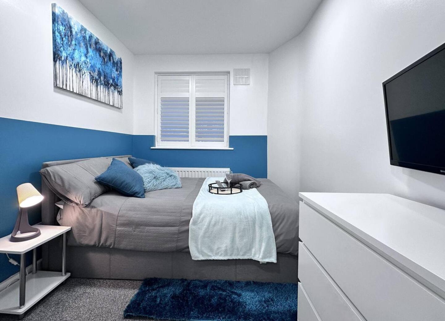 Apartment Cosy Contemporary - Brimsdown,